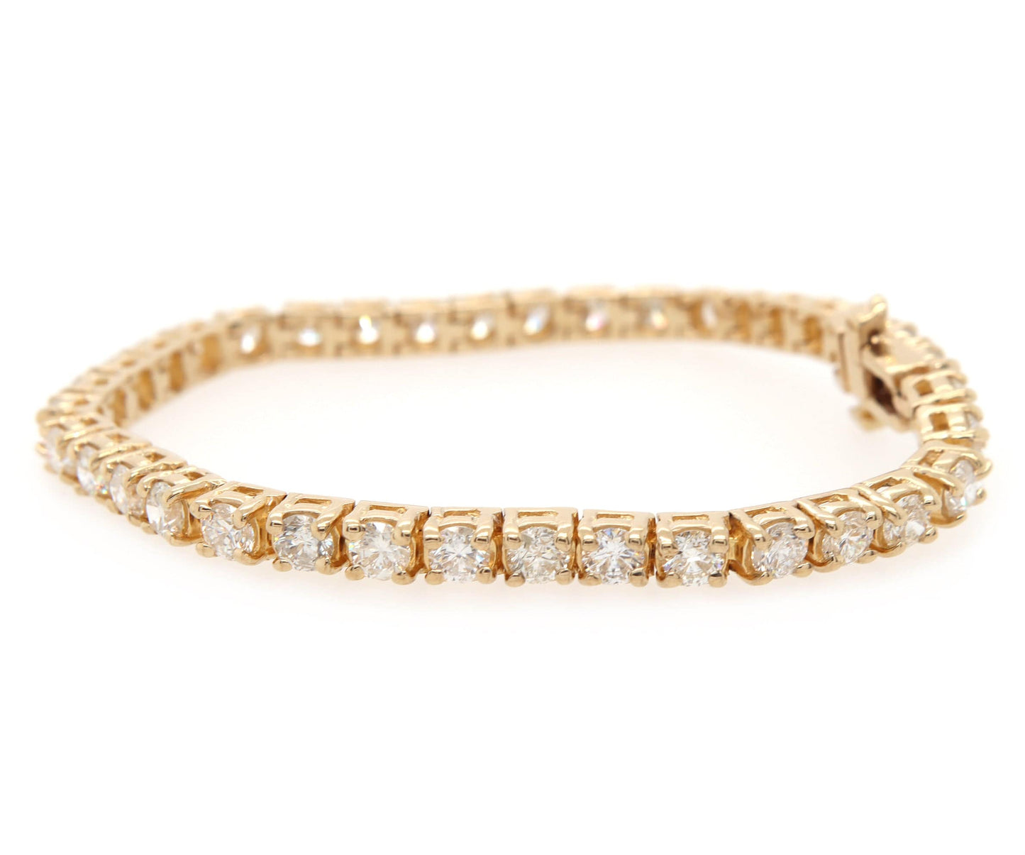 5.55ctw Round Diamond Tennis Bracelet in 14K