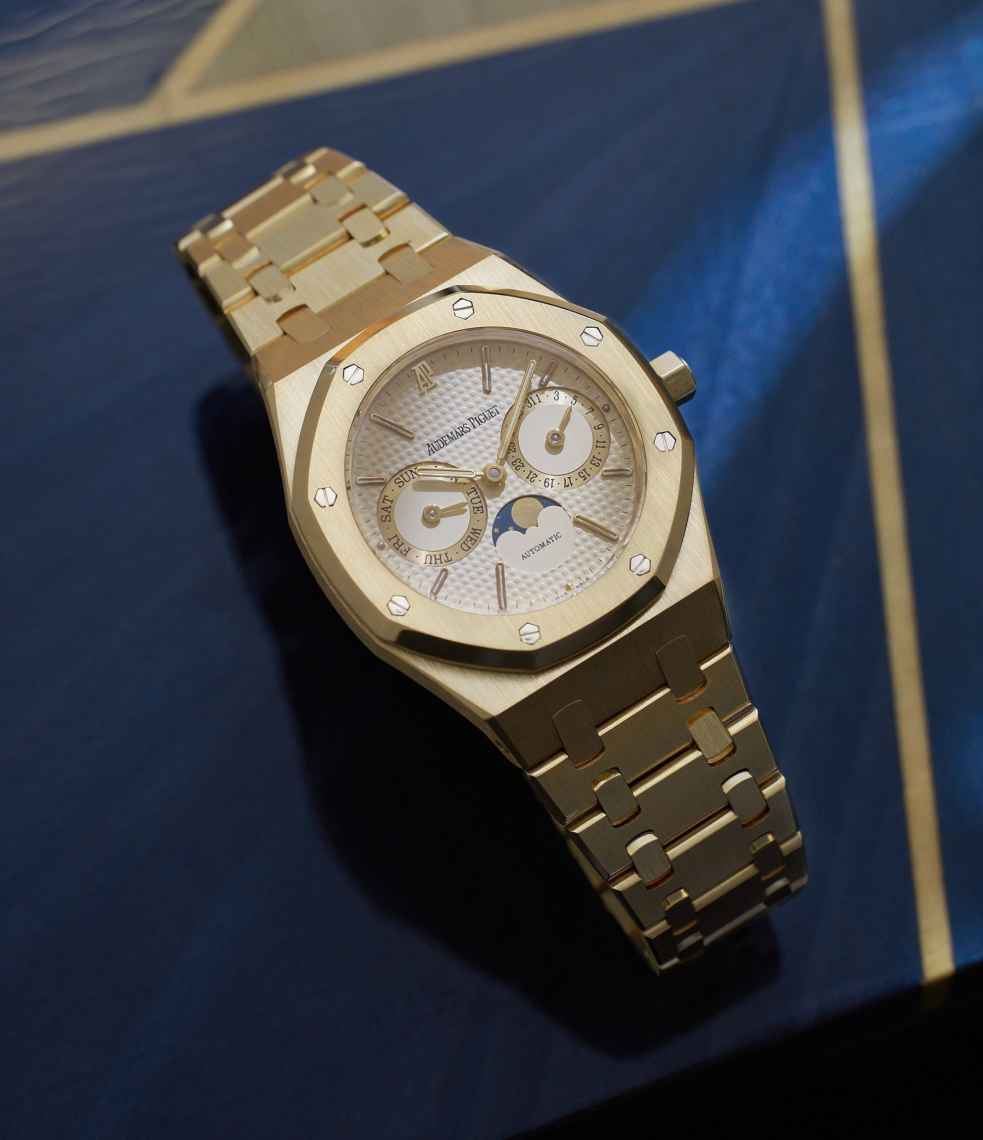 25594BA |  Royal Oak | Yellow Gold