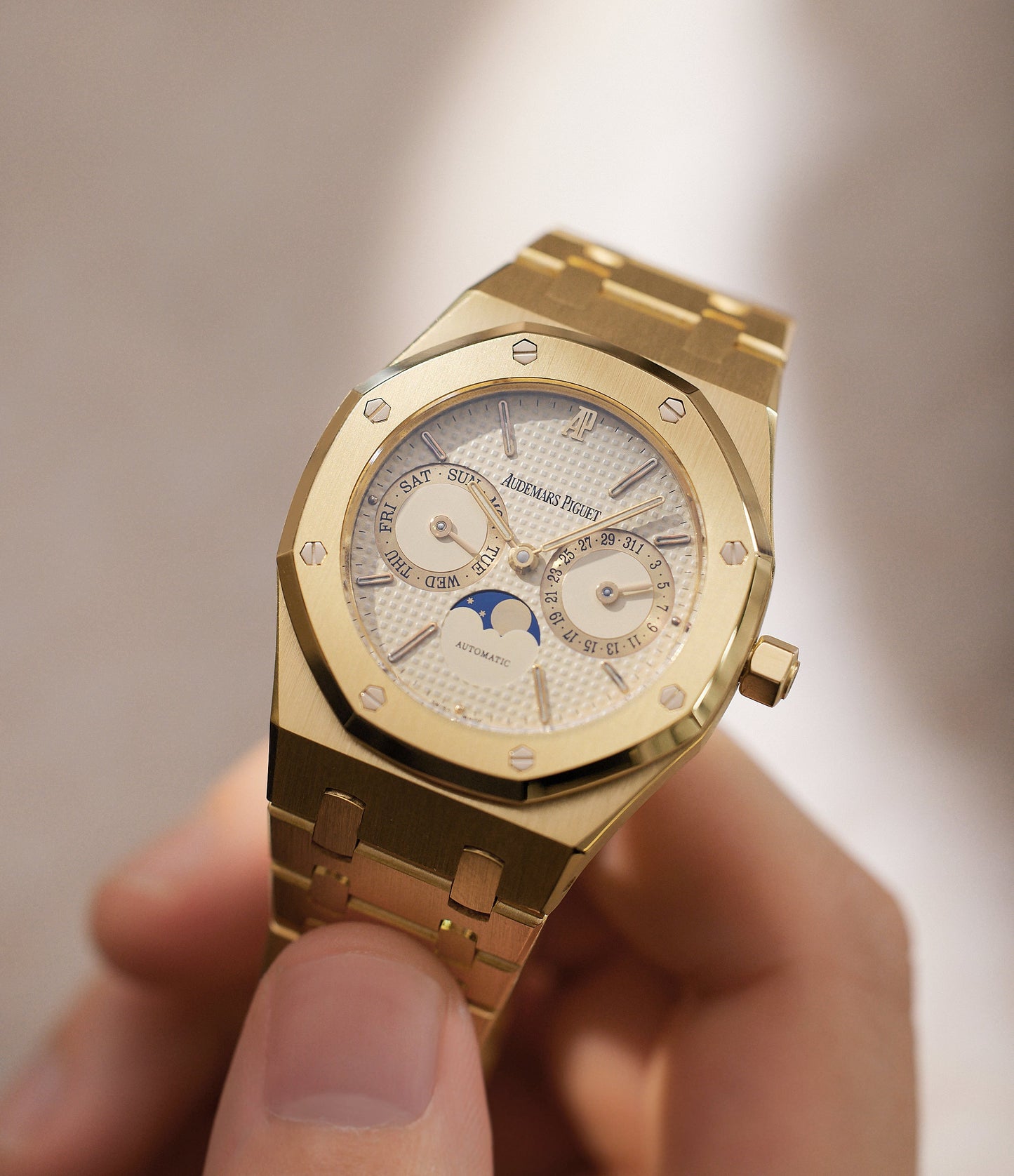 25594BA |  Royal Oak | Yellow Gold