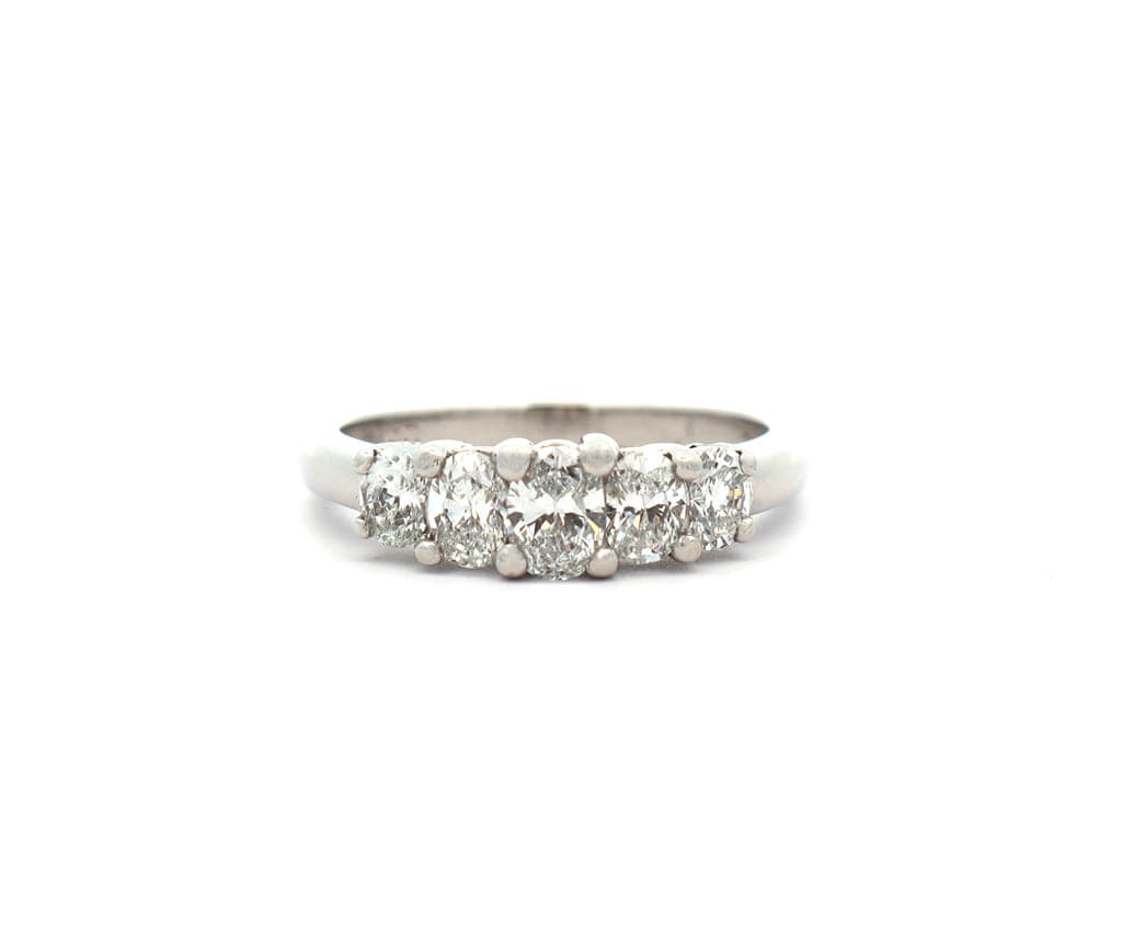 0.75ctw Oval Diamond Graduated Five Stone Band Ring in Platinum