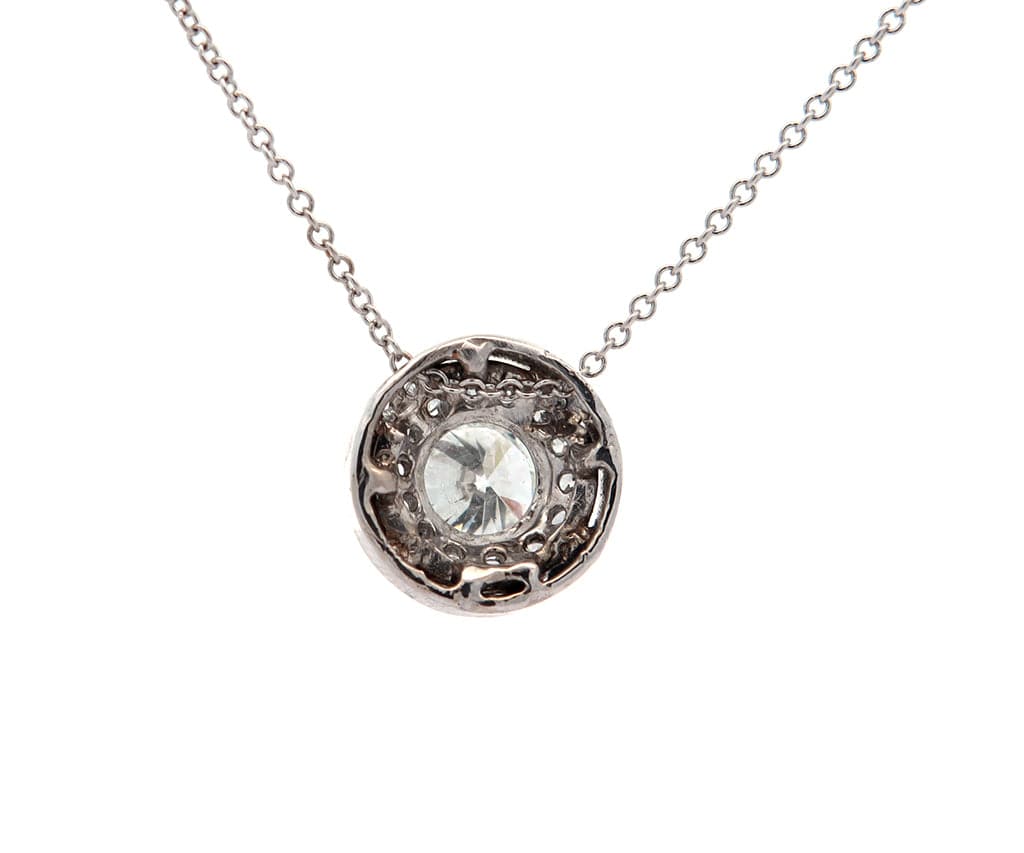 0.96ctw Round Diamond Halo Pendant Necklace in 18K