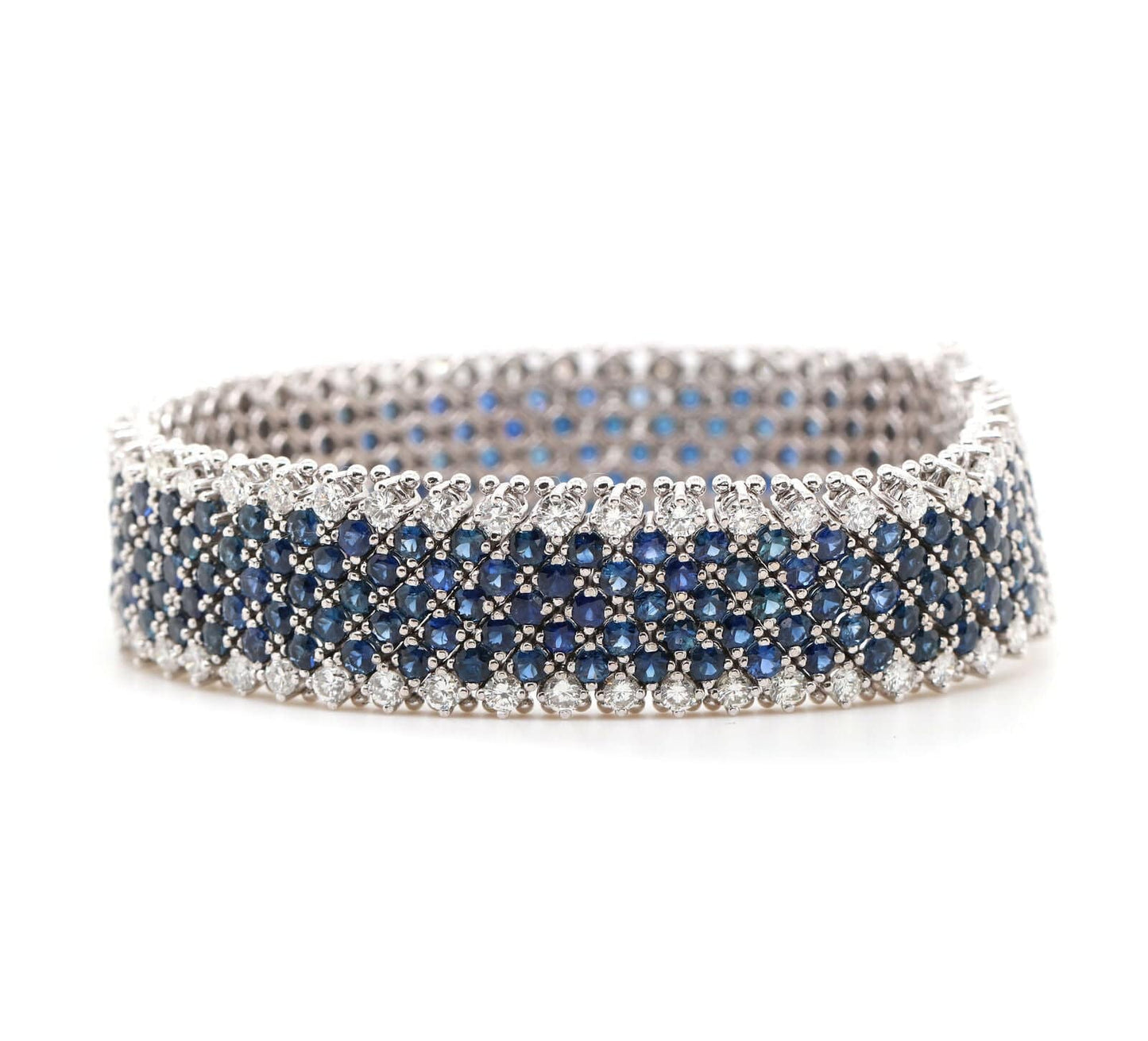 25.0ctw Round Sapphire and 7.00ctw Round Diamond Bracelet in 18K