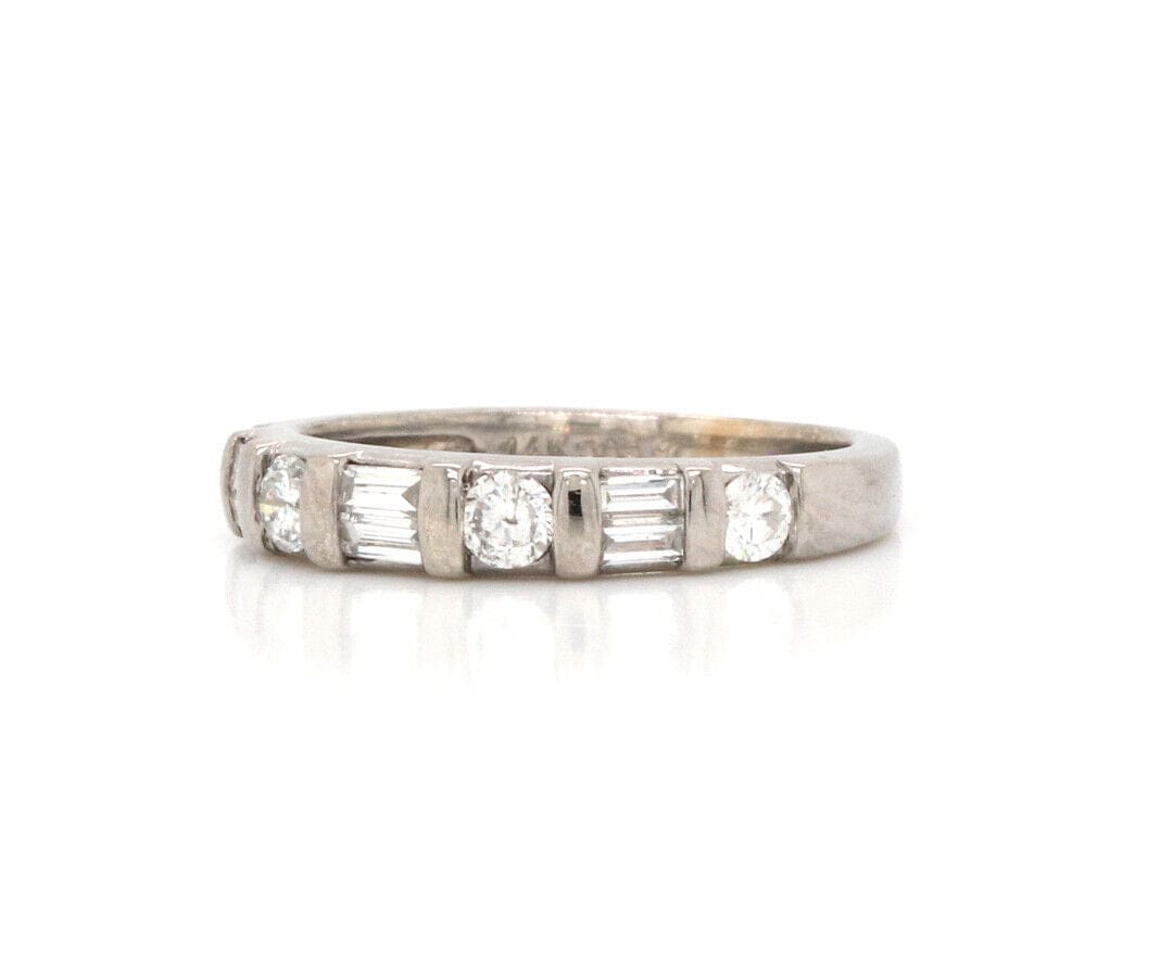 0.40ctw Round and Baguette Diamond Band Ring in 14K