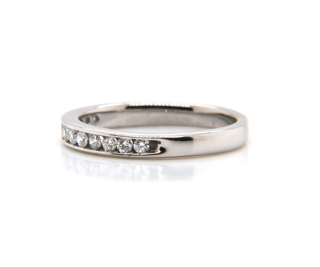 0.25ctw Diamond Channel Set Wedding Band Ring in 14K