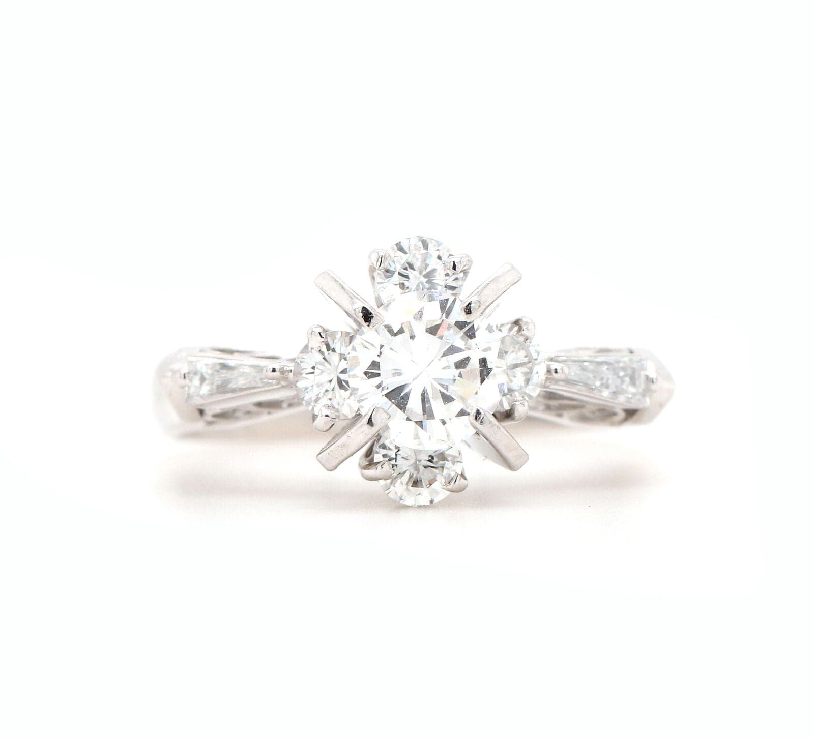 1.19ctw Round and Baguette Diamond Retro Style Ring in Platinum