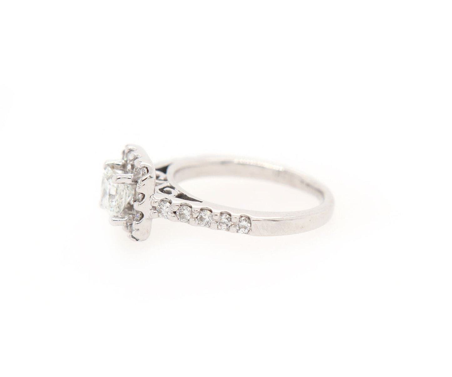 0.97ctw Princess and Round Diamond Frame Engagement Ring in 18K