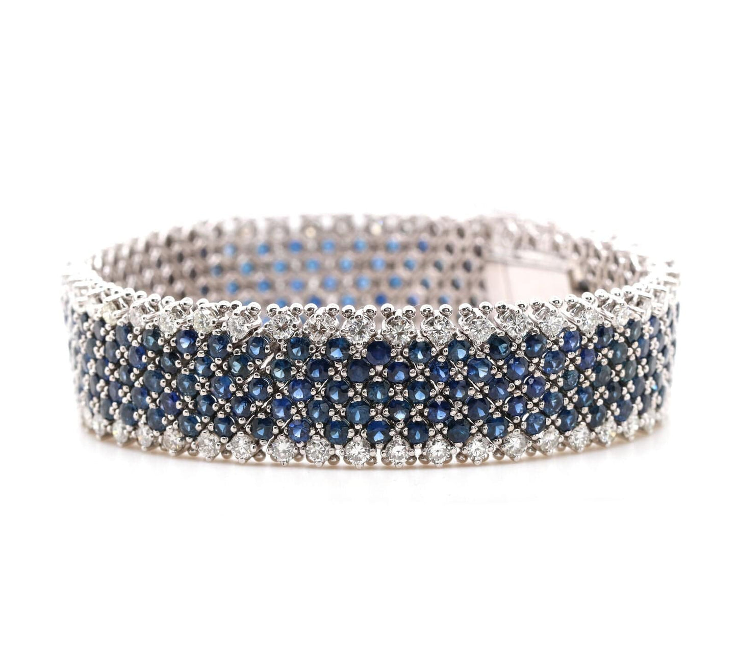 25.0ctw Round Sapphire and 7.00ctw Round Diamond Bracelet in 18K