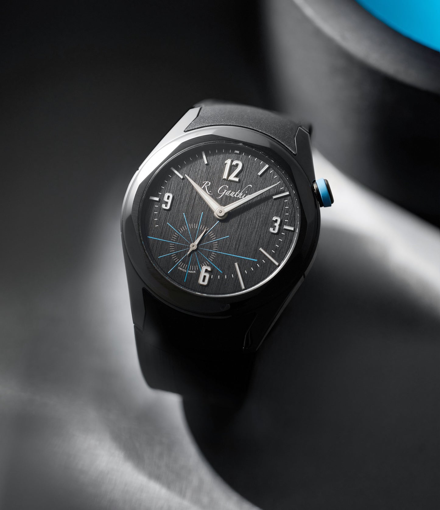 Titanium Edition Four | MON00541 | Titanium