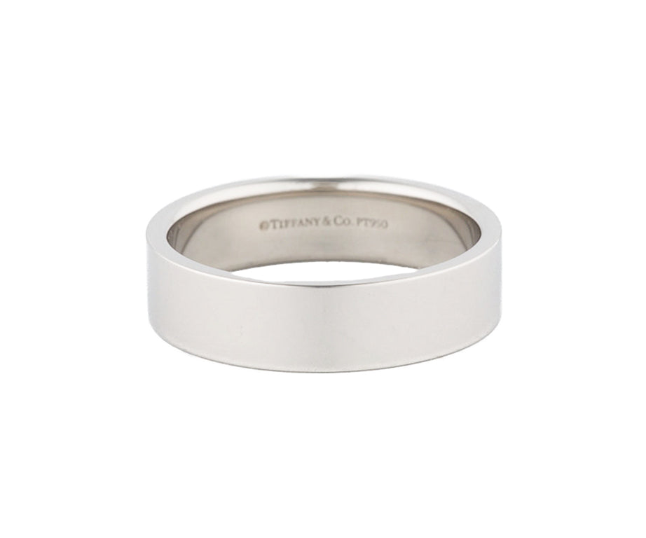 Tiffany & Co. Essential Flat Band Ring in Platinum