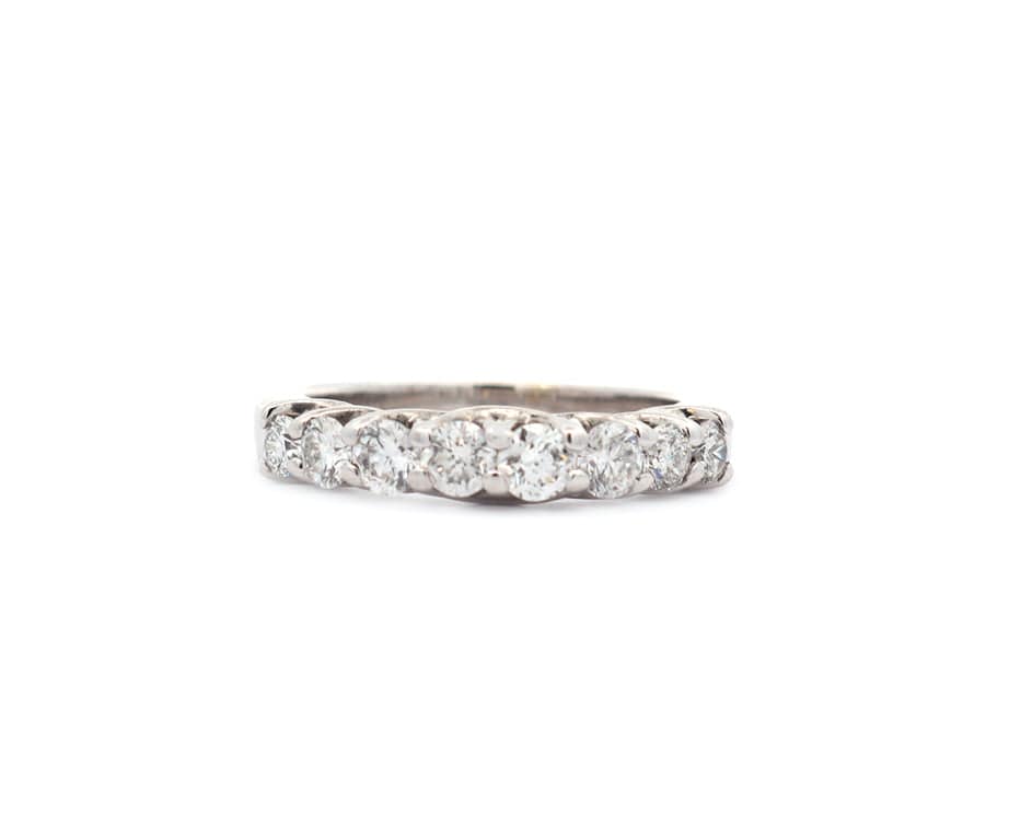 1.00ctw Round Diamond Eight Stone Wedding Band Ring in 14K