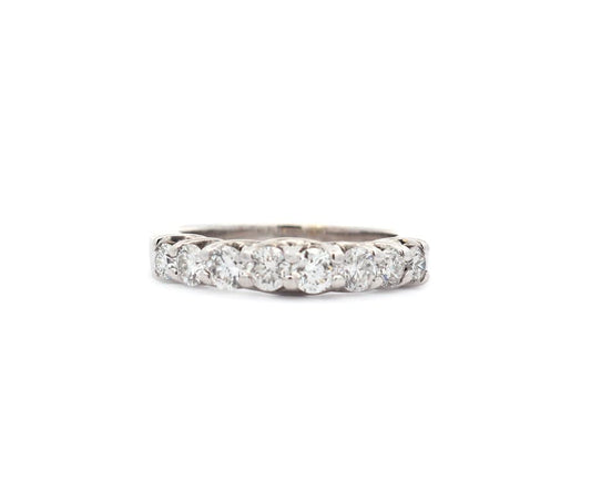 1.00ctw Round Diamond Eight Stone Wedding Band Ring in 14K