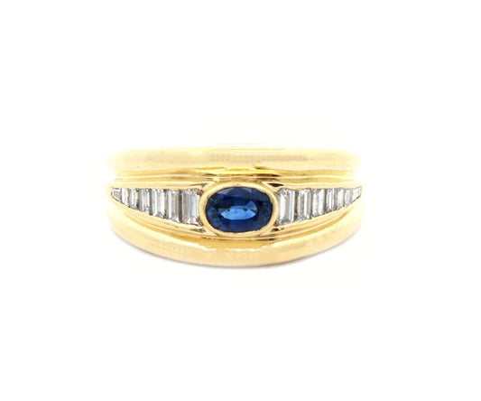 0.50ct Oval Sapphire and 0.45ctw Baguette Diamond Ring in 18K