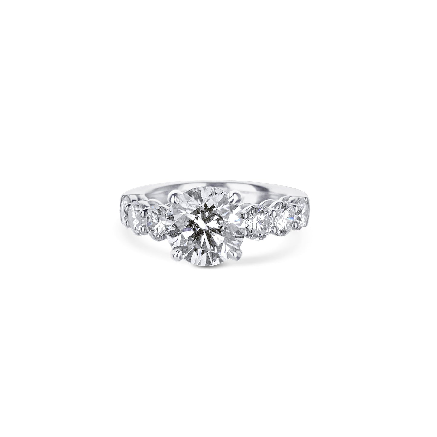 18K White Gold Round Diamond Engagement Ring