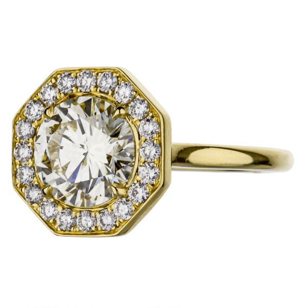 18K Yellow Gold Round Brilliant Diamond Engagement Ring With Octagonal Halo