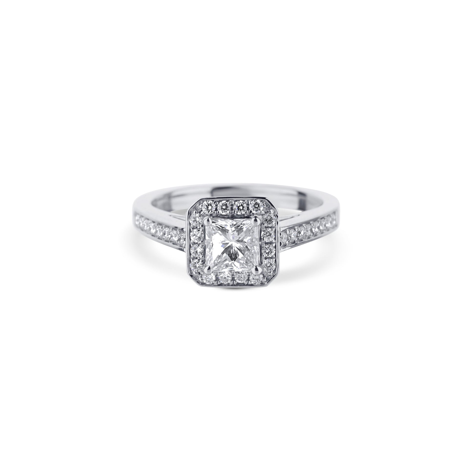 18K White Gold Ring With Princess Cut Diamond And Halo