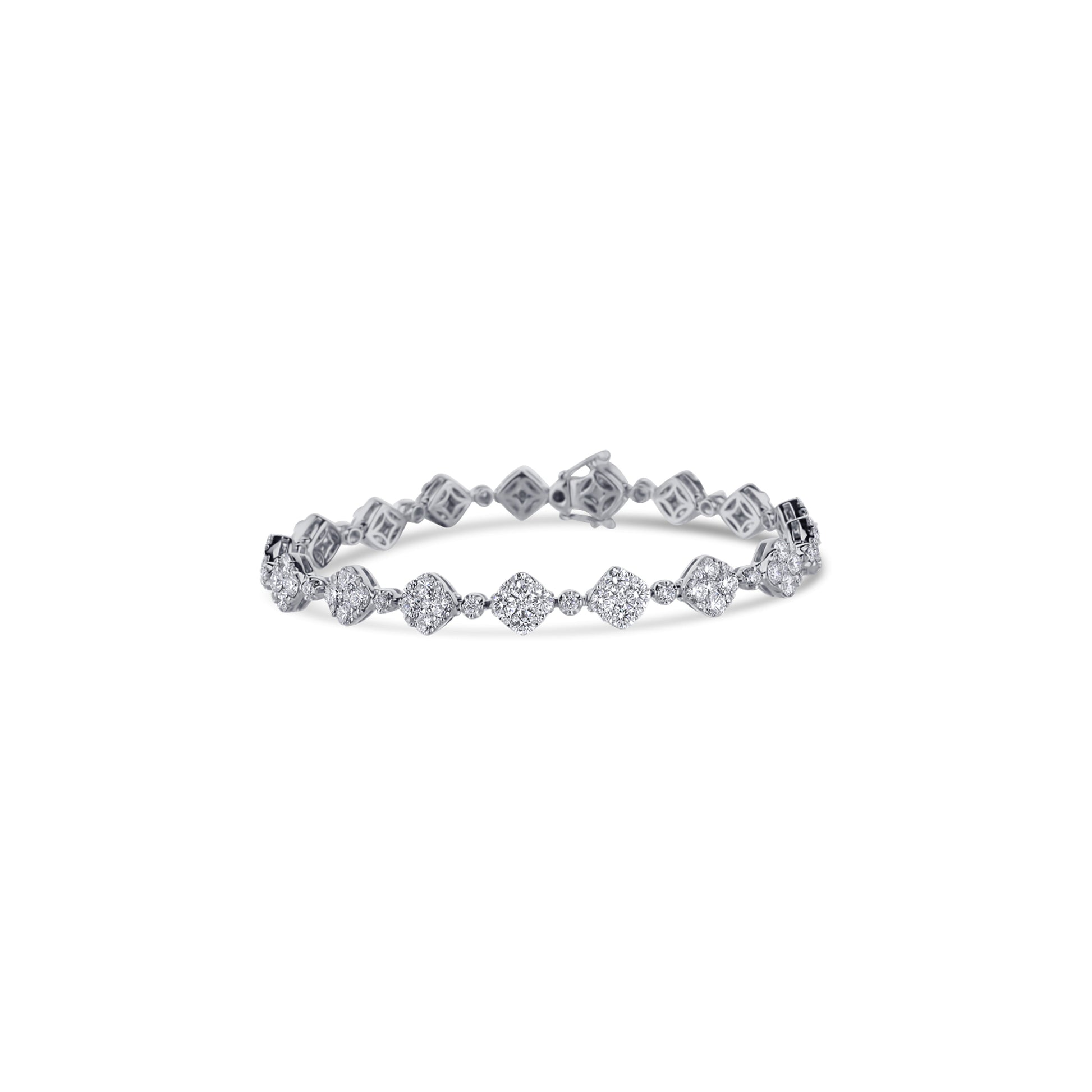 18K White Gold Diamond Shaped Setting Bracelet