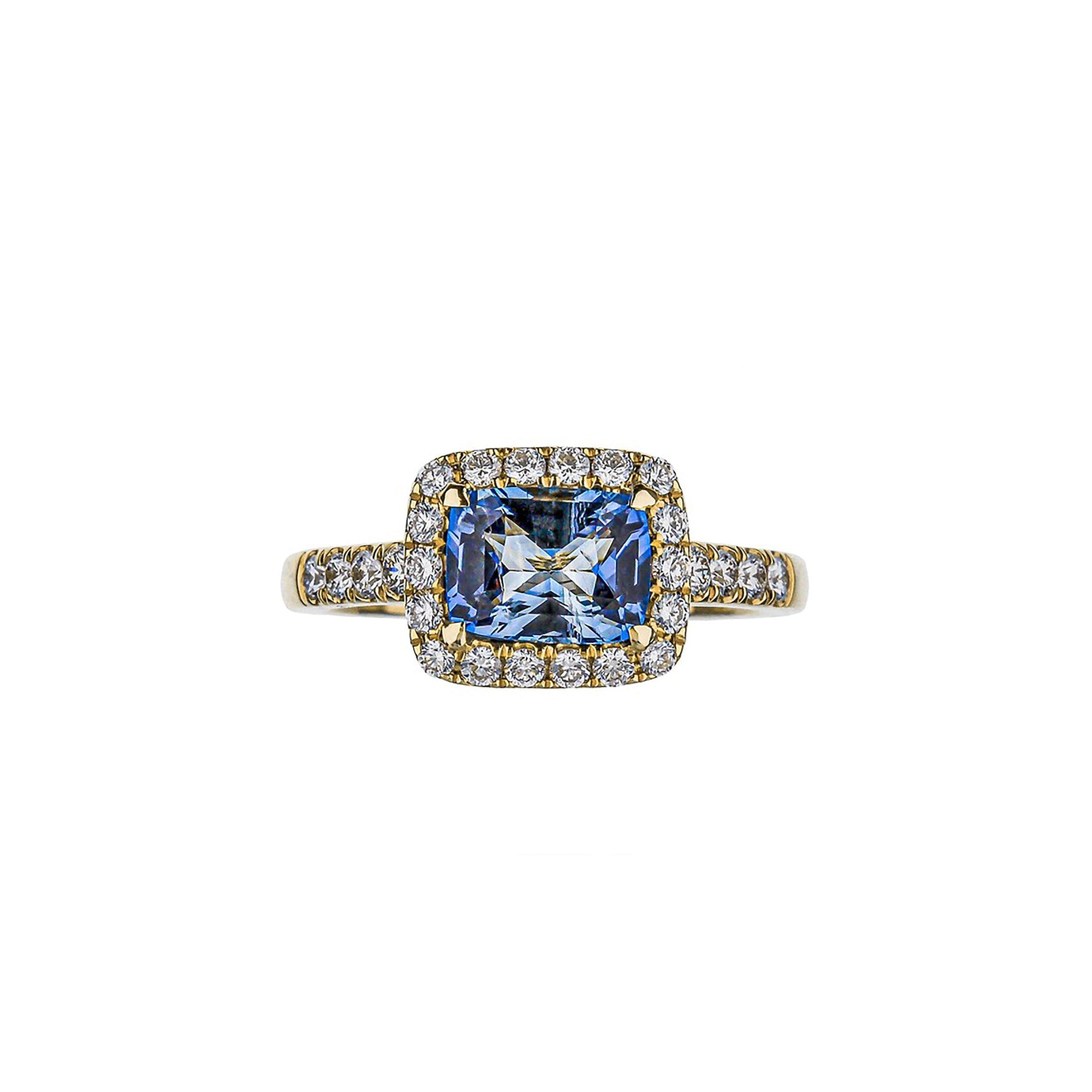 18K Yellow Gold Blue Sapphire Ring With Diamond Halo