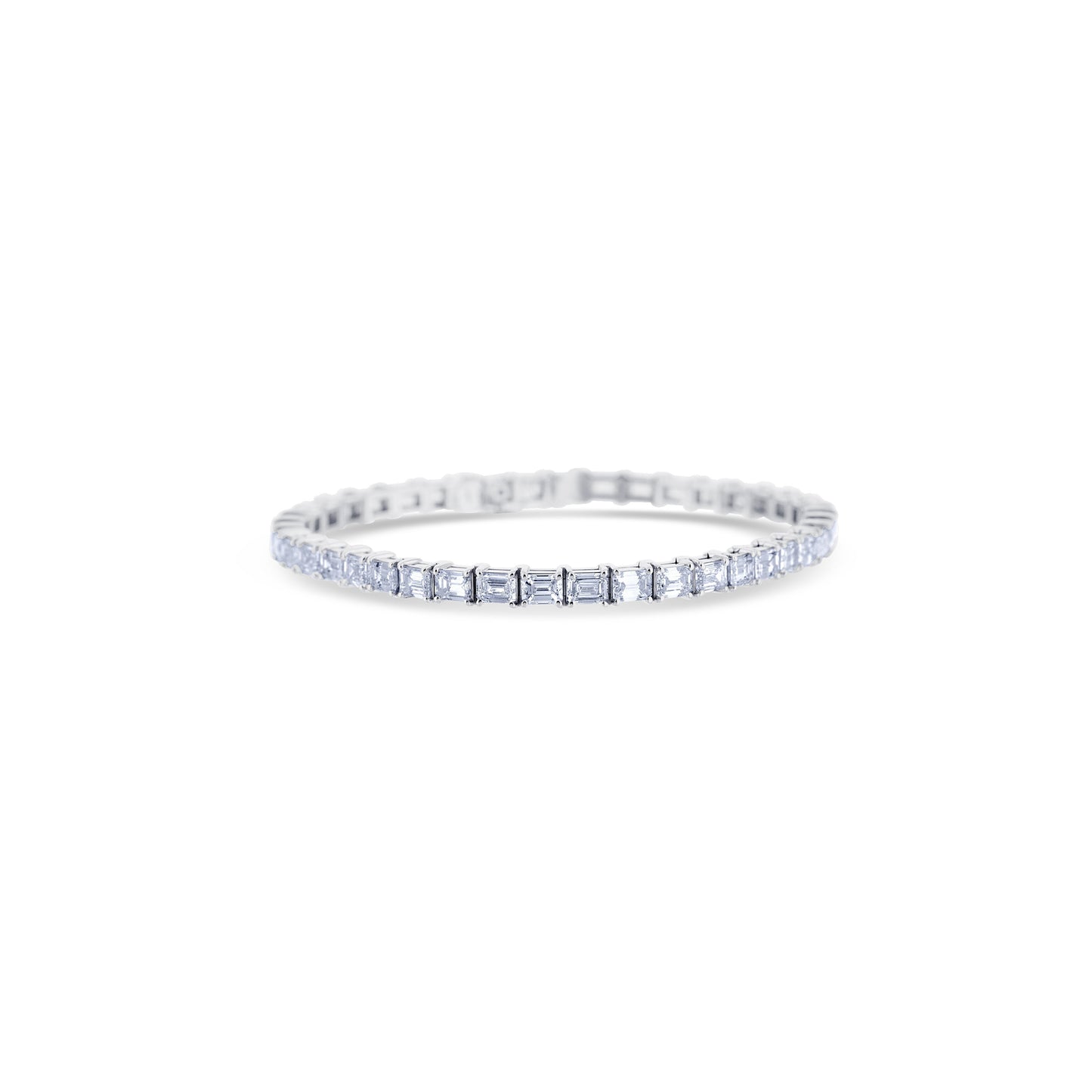 18K White Gold Emerald Cut Diamond Bracelet