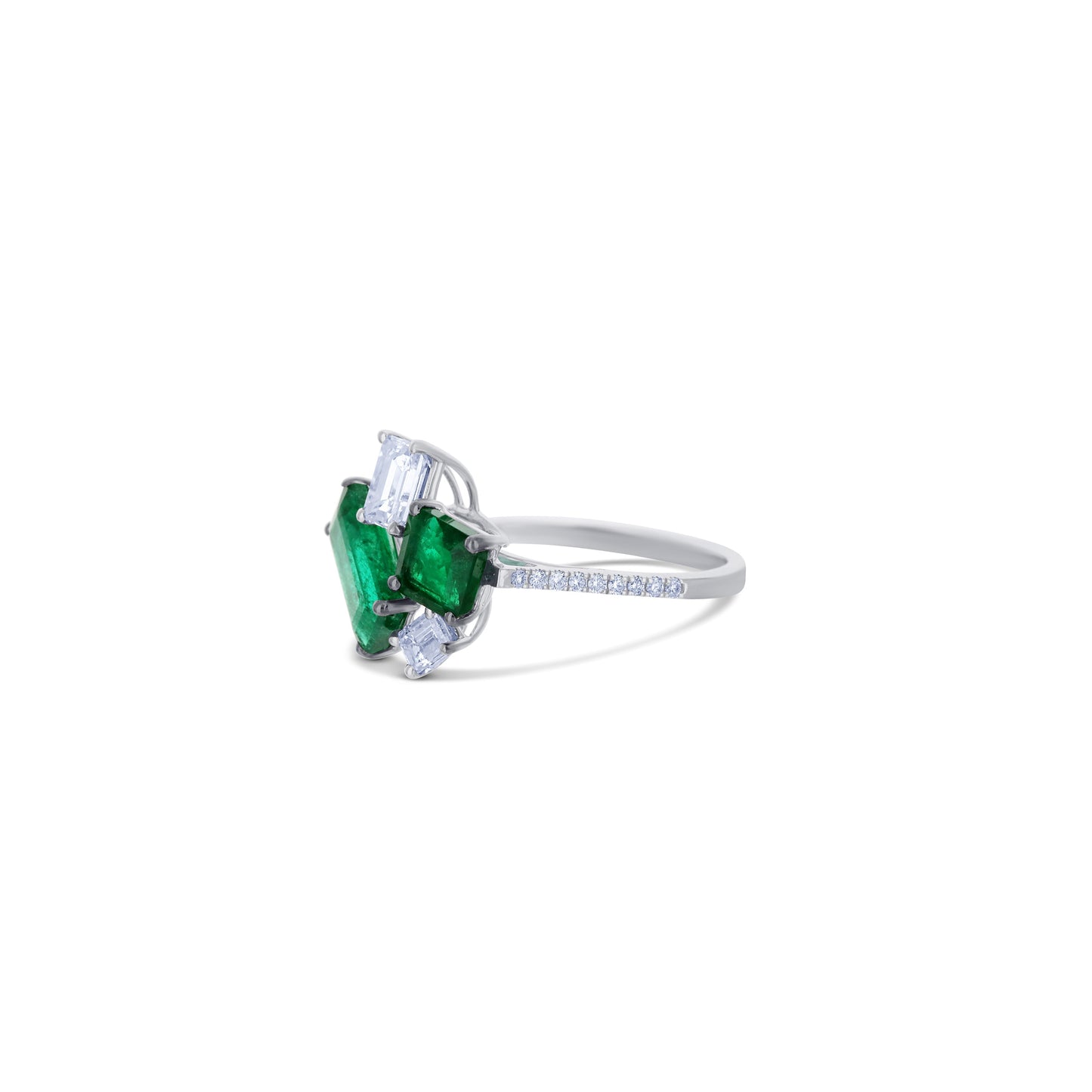 18K White Gold Emerald & Diamond Mixed Cut Ring