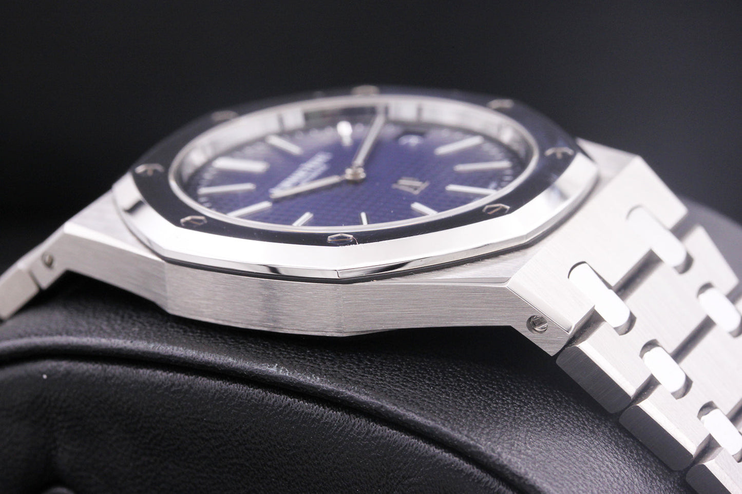 Audemars Piguet Limited Edition Royal Oak Extra-Thin 39mm 15202IP Smoked Blue Dial