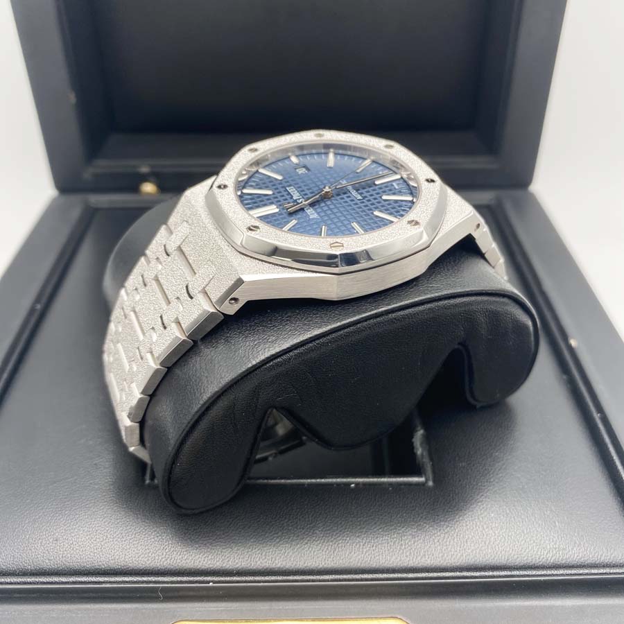 Audemars Piguet Limited Edition Royal Oak Frosted 41mm 15410BC Blue Dial Pre-Owned