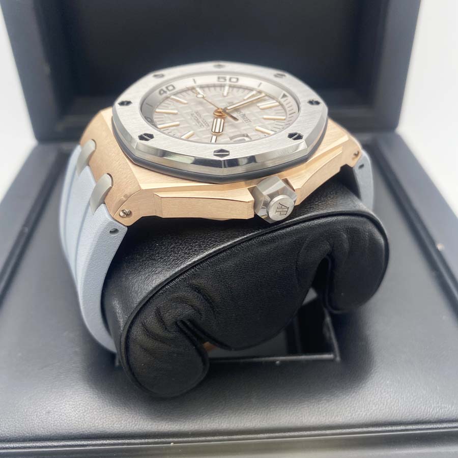 Audemars Piguet Limited Edition Japan Royal Oak Offshore Diver 15711IO 42mm Grey Dial Pre-Owned