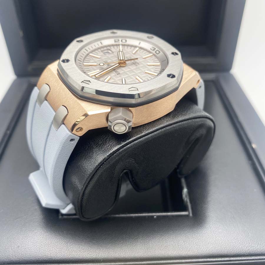 Audemars Piguet Limited Edition Japan Royal Oak Offshore Diver 15711IO 42mm Grey Dial Pre-Owned