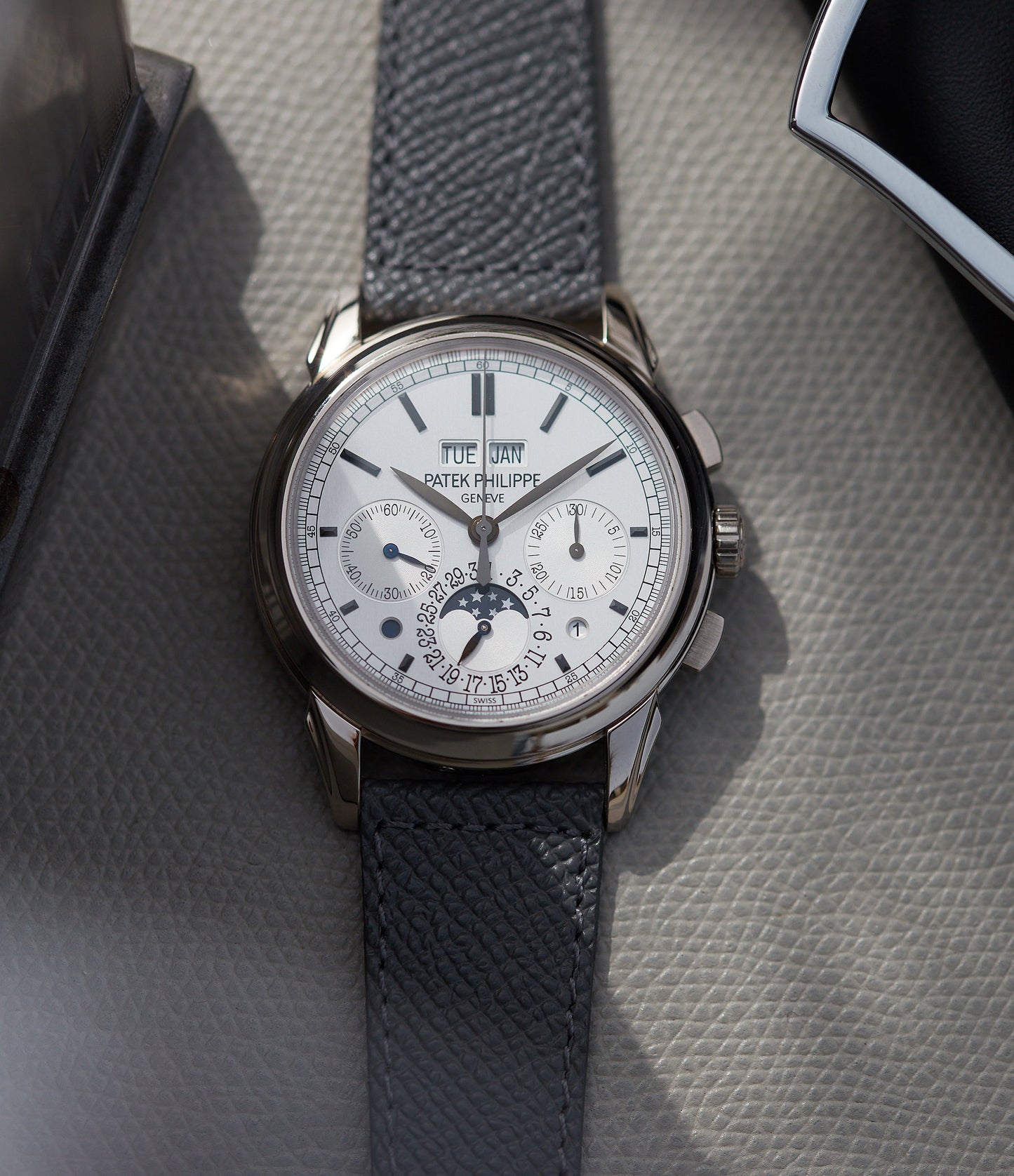 5270G First Generation | Perpetual Calendar Chronograph | White Gold