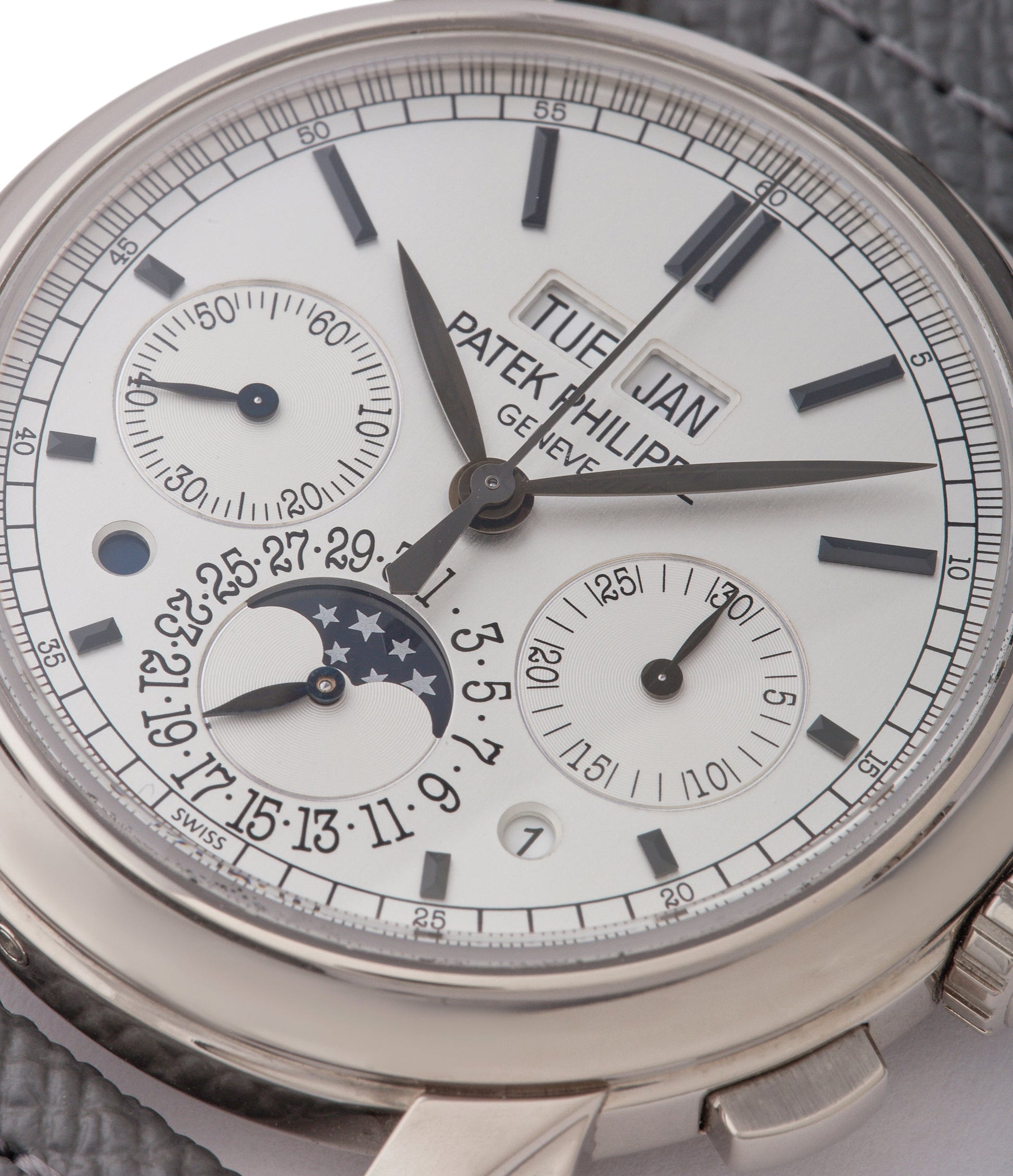 5270G First Generation | Perpetual Calendar Chronograph | White Gold