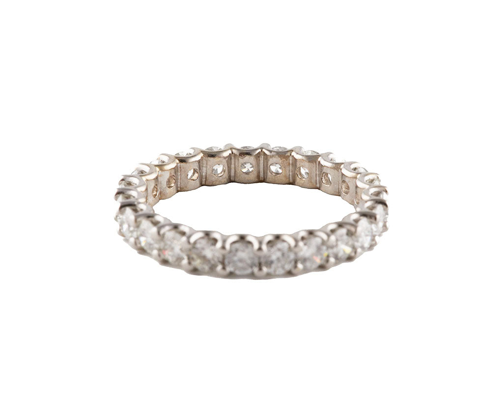 1.55ctw Round Diamond Shared Prong Eternity Wedding Band Ring in 14K