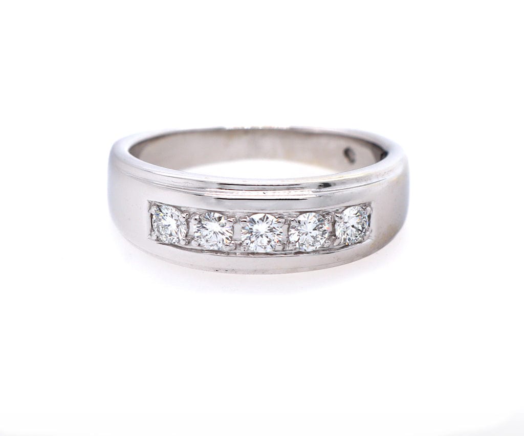 0.47ctw Leo Round Diamond Five Stone Band Ring in 14K