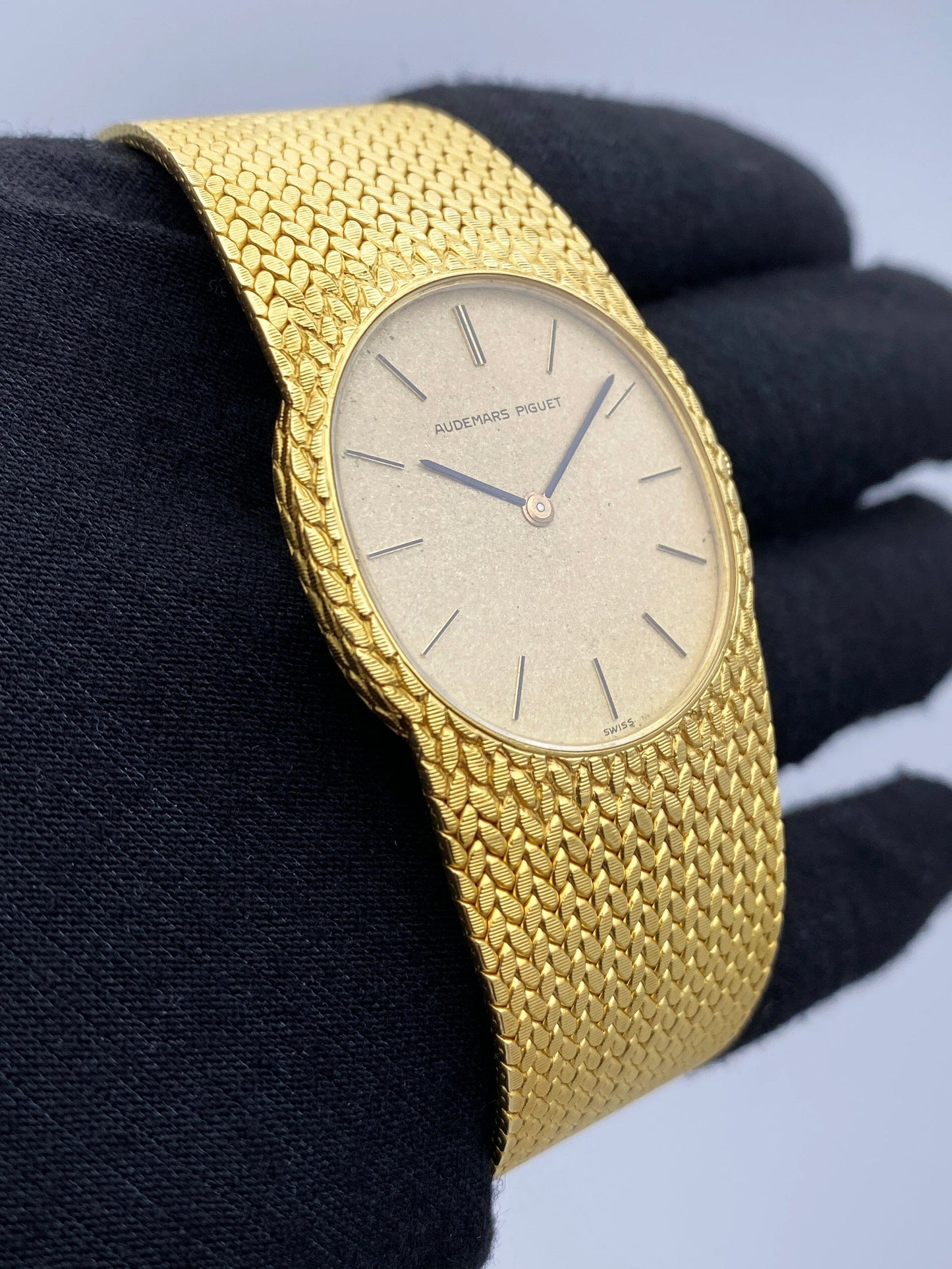 Audemars Piguet 812 18K Yellow Gold Watch