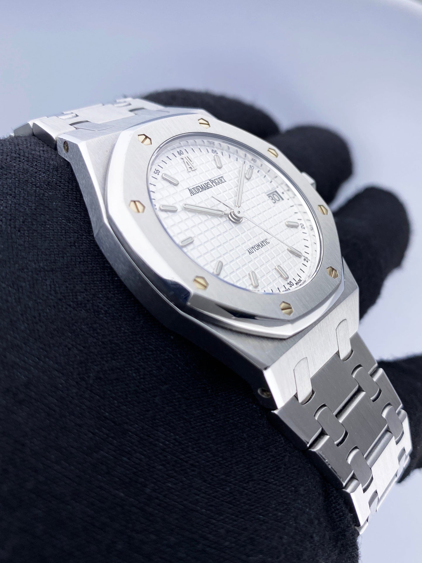 Audemars Piguet Royal Oak 14790ST White Dial Mens Watch