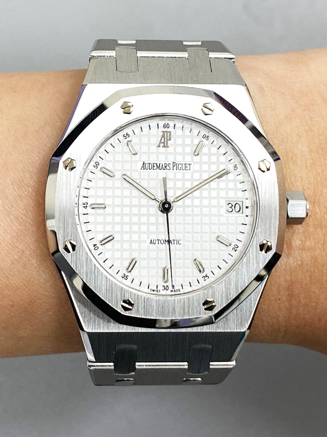 Audemars Piguet Royal Oak 14790ST White Dial Mens Watch