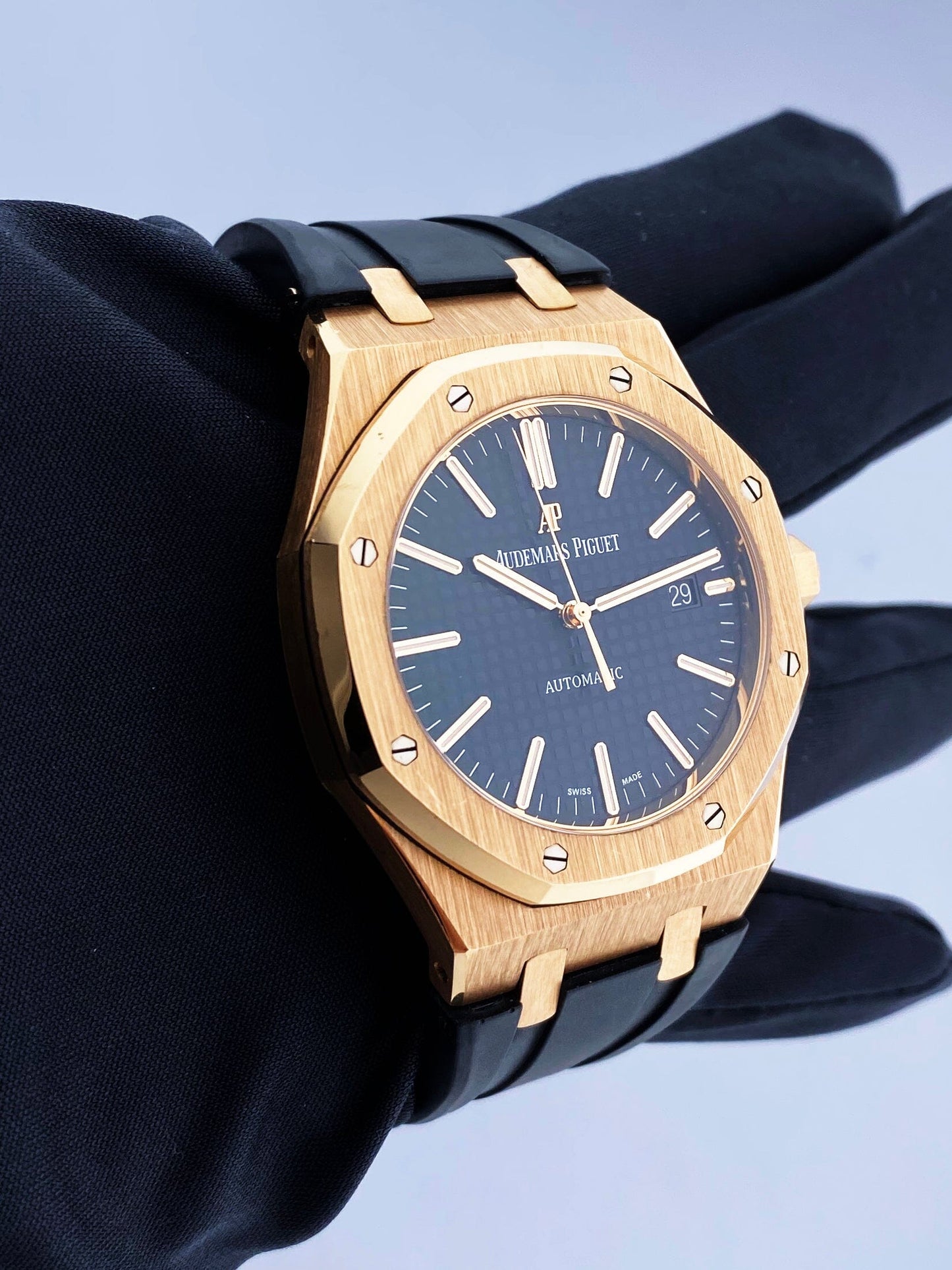 Audemars Piguet Royal Oak 15400OR 18K Rose Gold Box & Papers