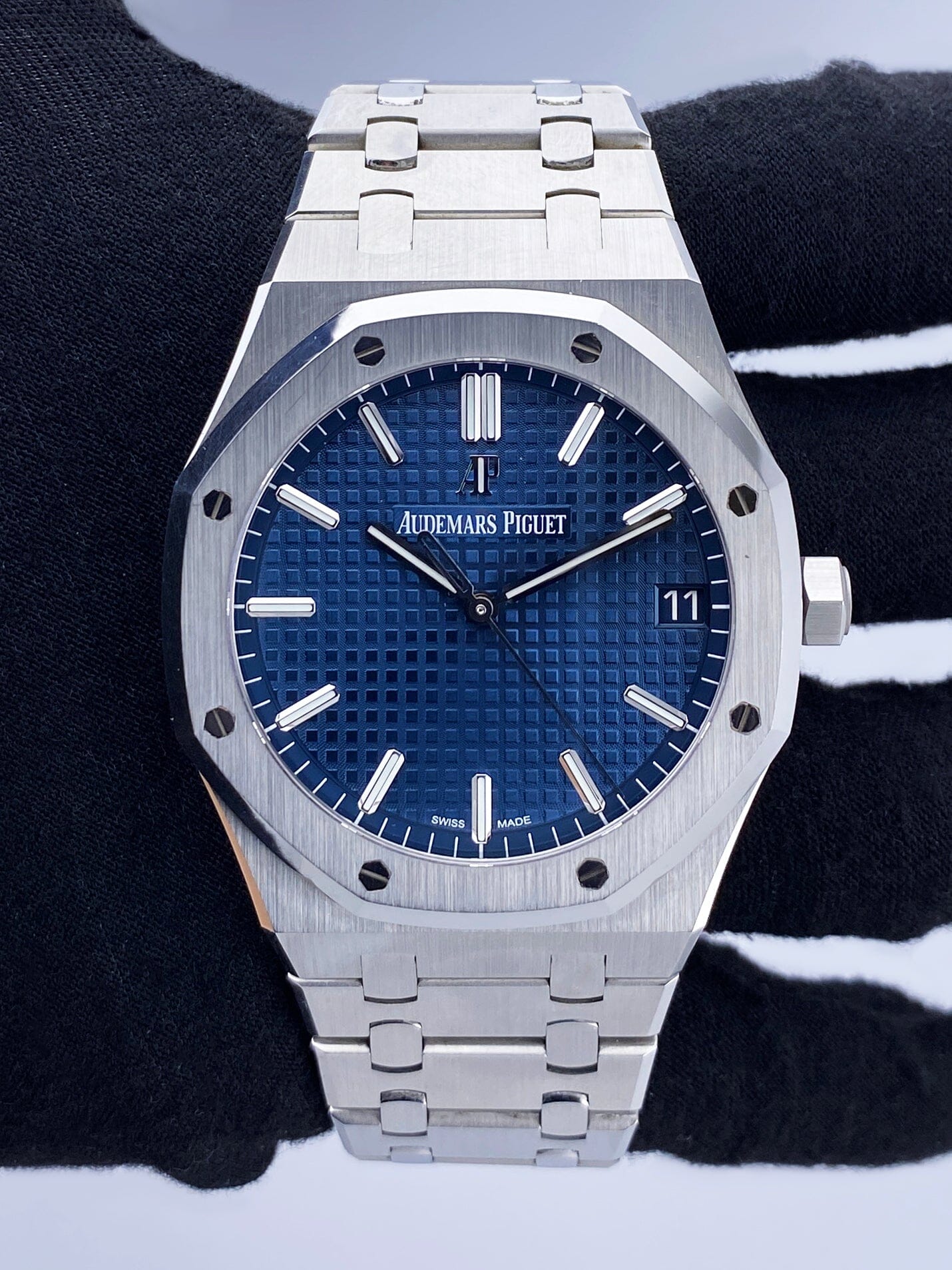 Audemars Piguet Royal Oak 15500ST Blue Dial Mens Watch Box Papers