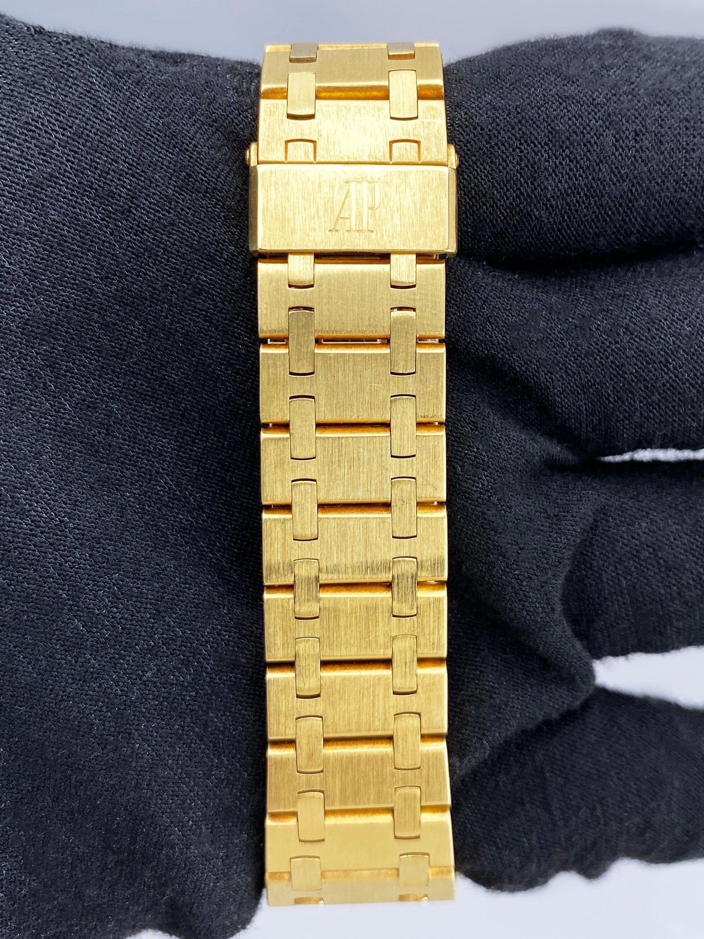 Audemars Piguet Royal Oak 18K Yellow Gold Ladies Watch