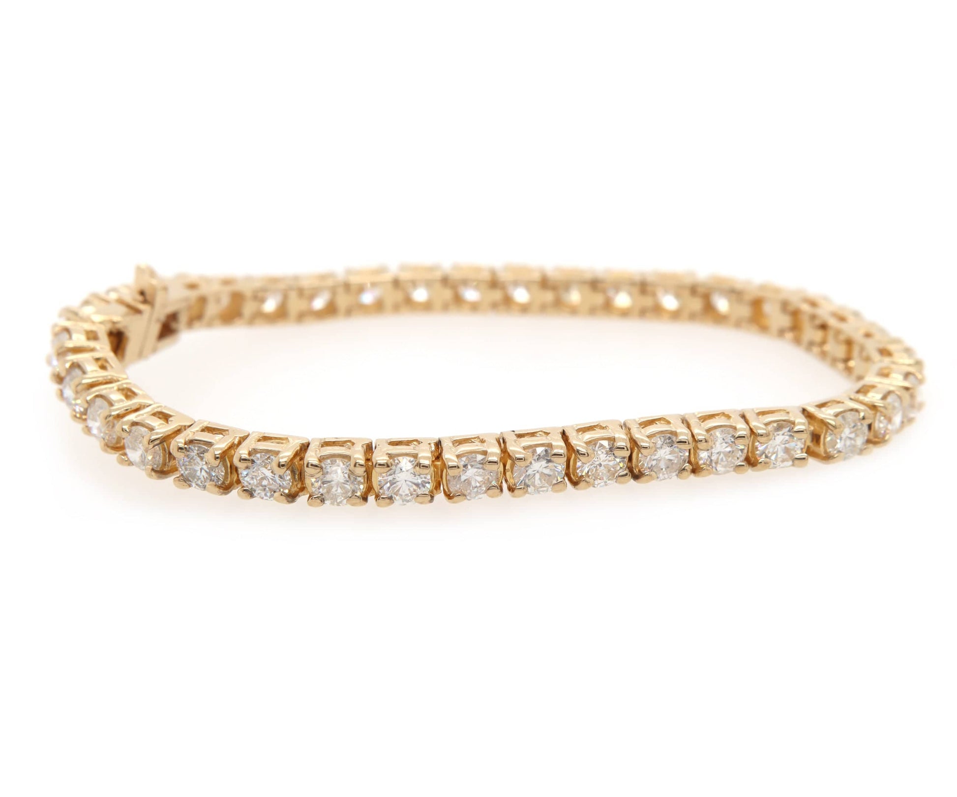 5.55ctw Round Diamond Tennis Bracelet in 14K