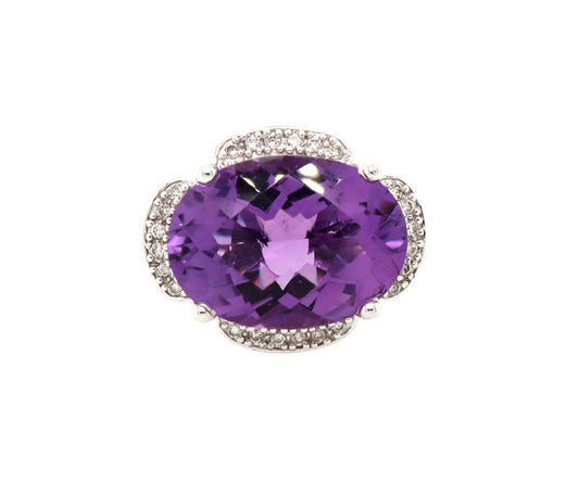 11.0ct Oval Amethyst and 0.25ctw Diamond Frame Ring in 14K