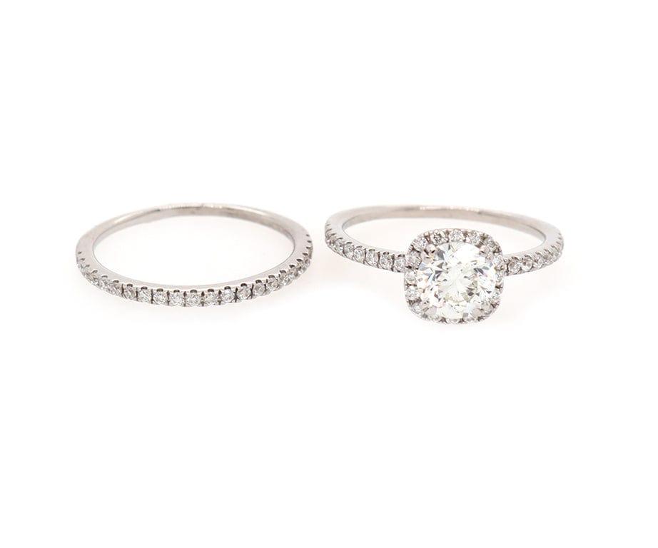 1.50ctw Round Diamond Cushion Frame Bridal Set in 18K