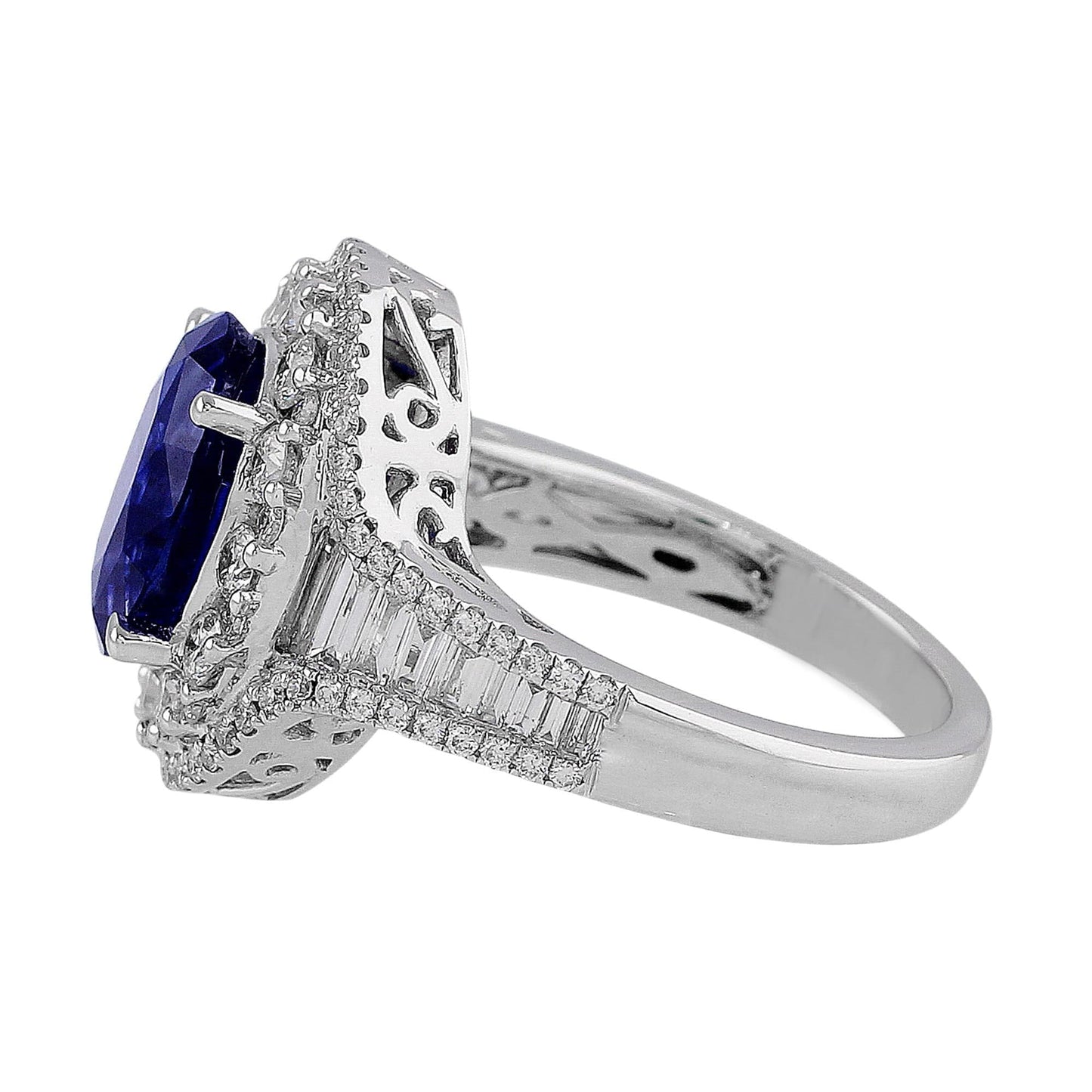 18k White Gold 4.20ct Sapphire Diamond Ring