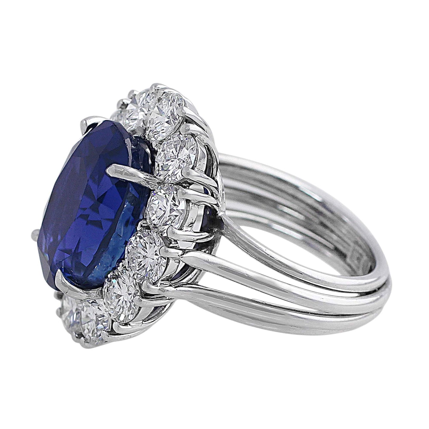 18k White Gold 9.52 ct Burmese Unheated Sapphire Ring, Gubelin certified