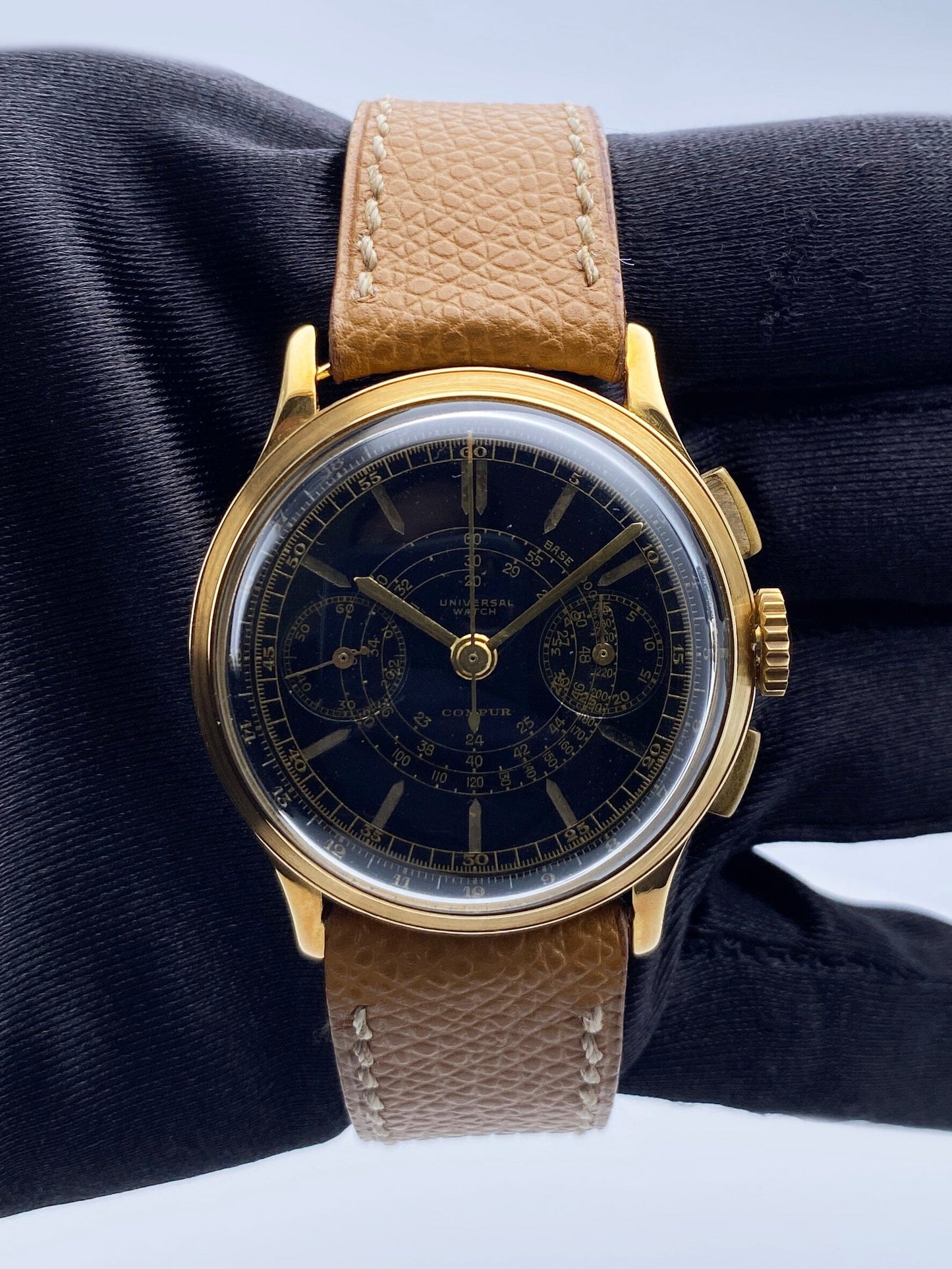 Universal Geneve Compur Black Sandwich Dial Yellow Gold Vintage Mens Watch