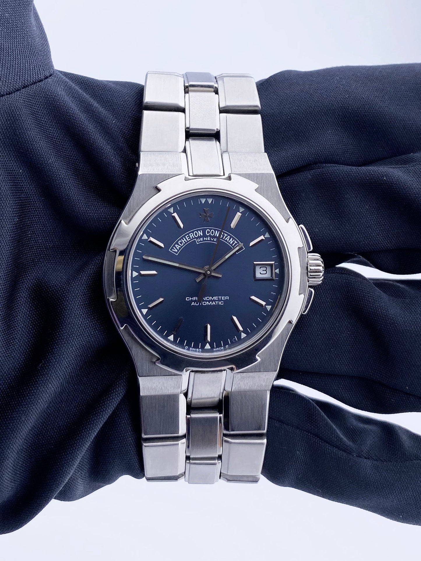 Vacheron Constantin Overseas 42040 Blue Dial Mens Watch