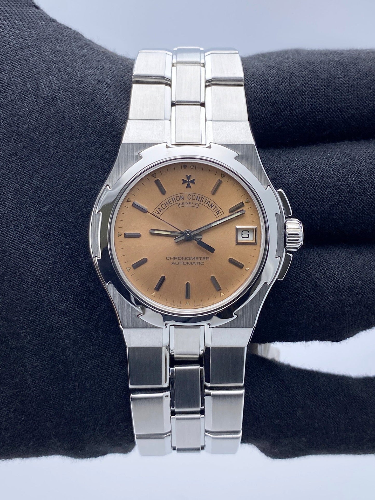 Vacheron Constantin Overseas 42050 Salmon Dial Stainless Steel Watch